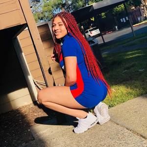 Meet your Posher, Summer